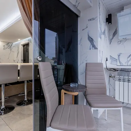 Hammam , Big Jacuzzi ,sauna , 2 Bedroom , Khrechatik Apartment