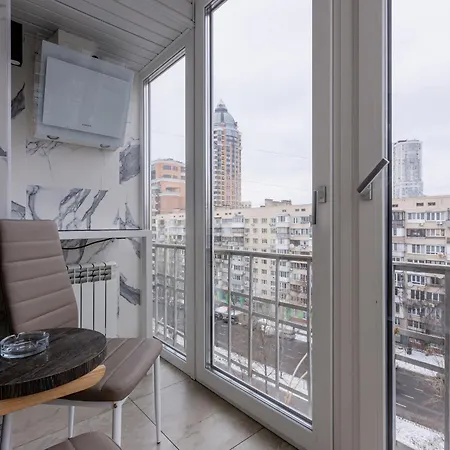Hammam , Big Jacuzzi ,sauna , 2 Bedroom , Khrechatik Kijów